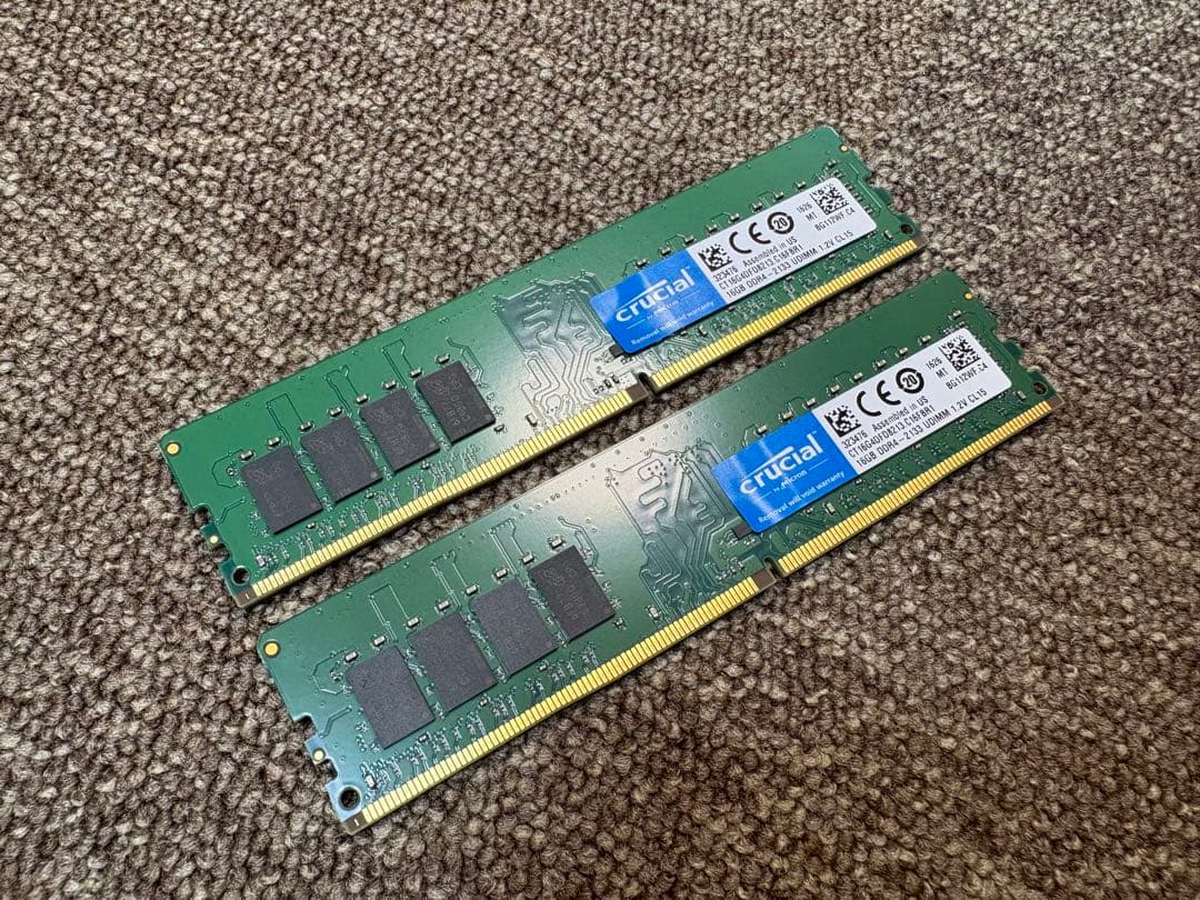 Crucial DDR4 16GB 2枚