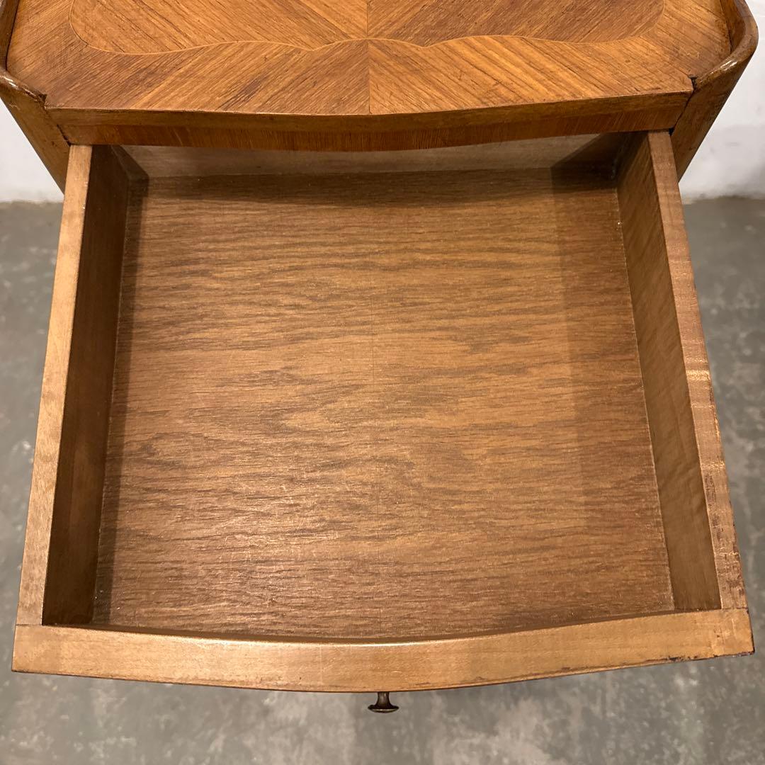 年末年始saleヴィンテージ　木製サイドテーブル　引き出し付き　3段