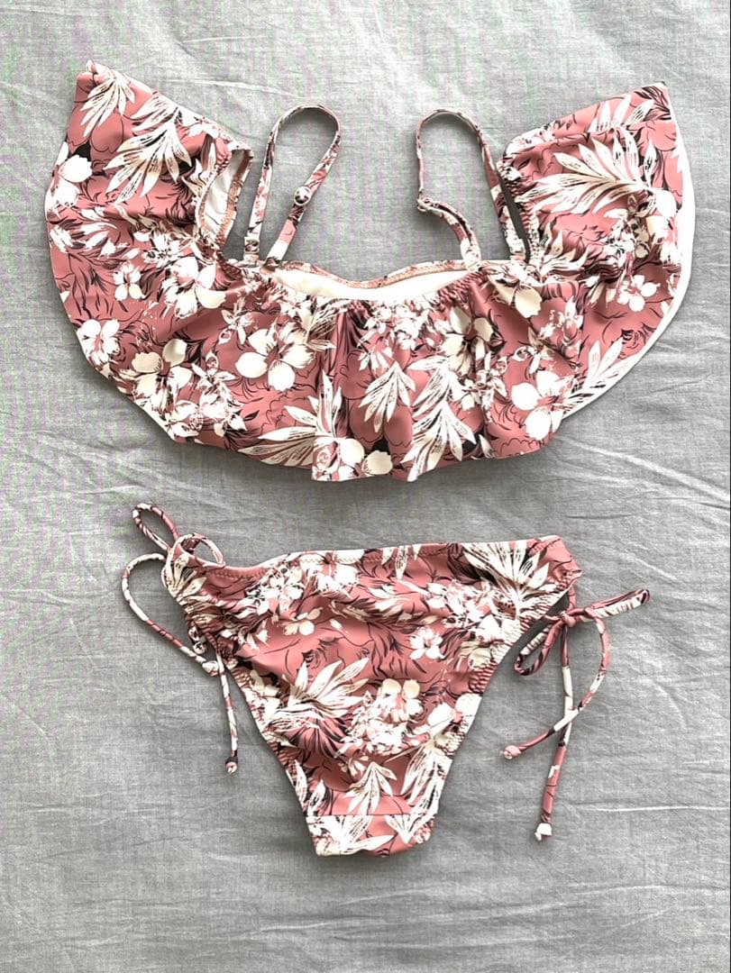 【新品タグ付き】PEAK&PINEオフショルダービキニ 9M