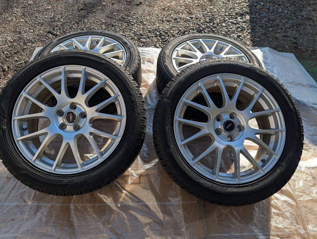 アルミホイール付きスタッドレスタイヤ215/50R17