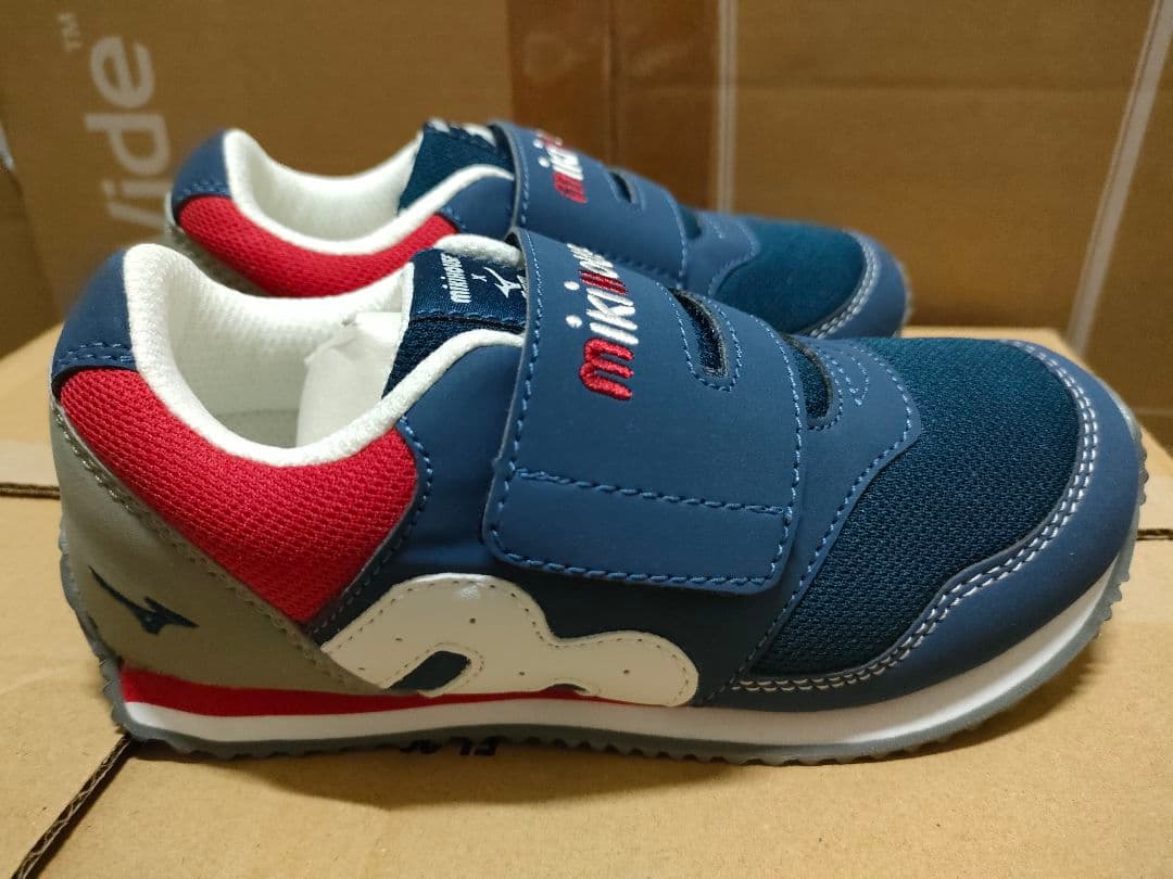 ⭐*︎様 mikihouse ミキハウス　ミズノコラボ キッズシューズ 未使用