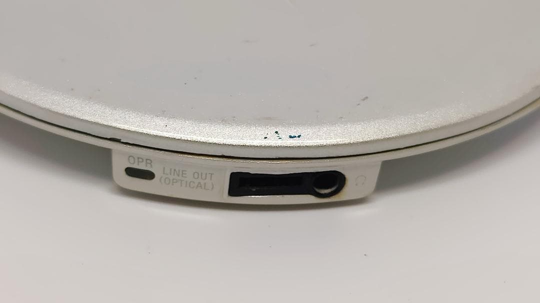 ✨【希少】✨♥ SONY CD WALKMAN D-NE20 シルバー ✨