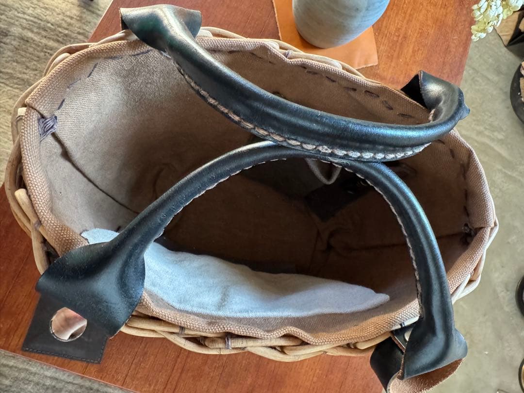 専用eb.a.gos エバゴス ブライドルシリーズ ラビットファー２本編みバッグ