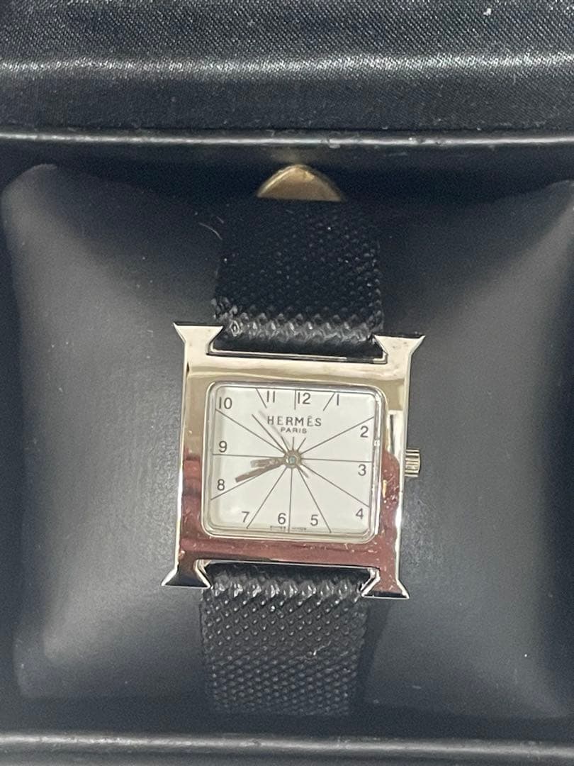HERMES スクエア型クォーツ腕時計　ノベルティ