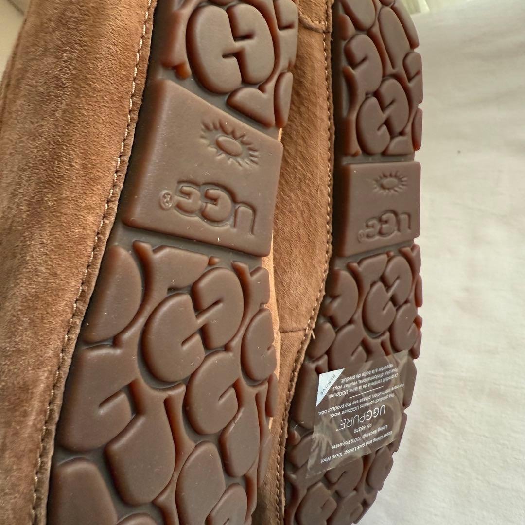 新品 未使用 UGG ブラウン モカシン 24cm