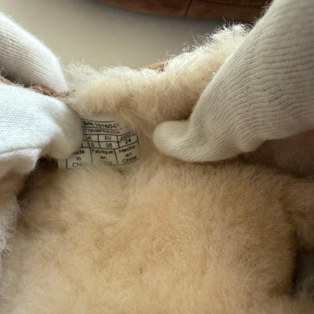 新品 未使用 UGG ブラウン モカシン 24cm