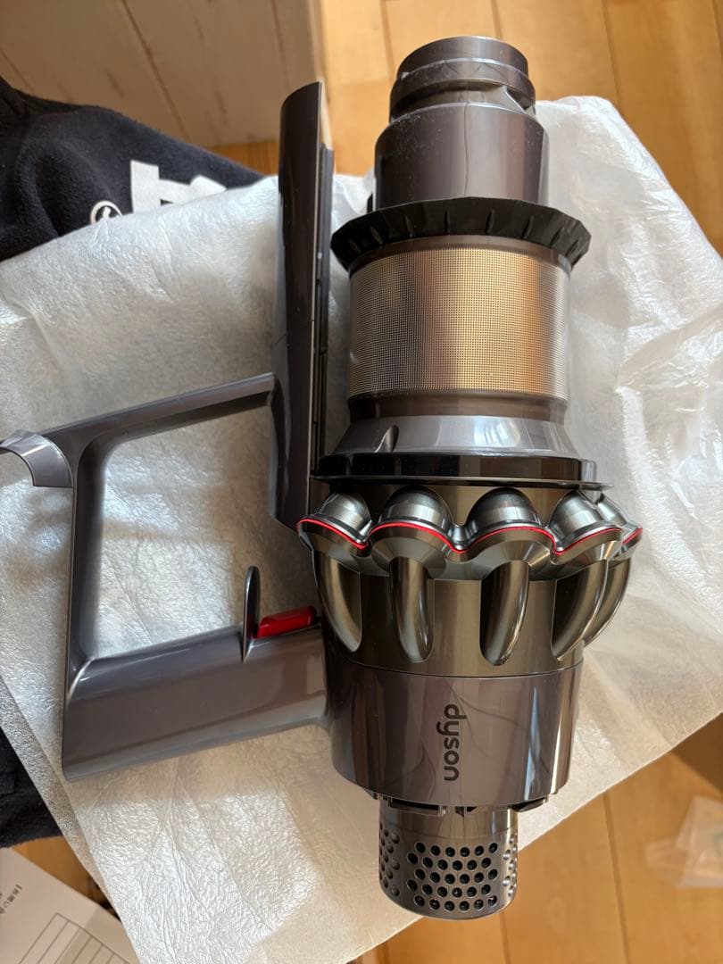 ［新品未使用］ダイソン v10 本体