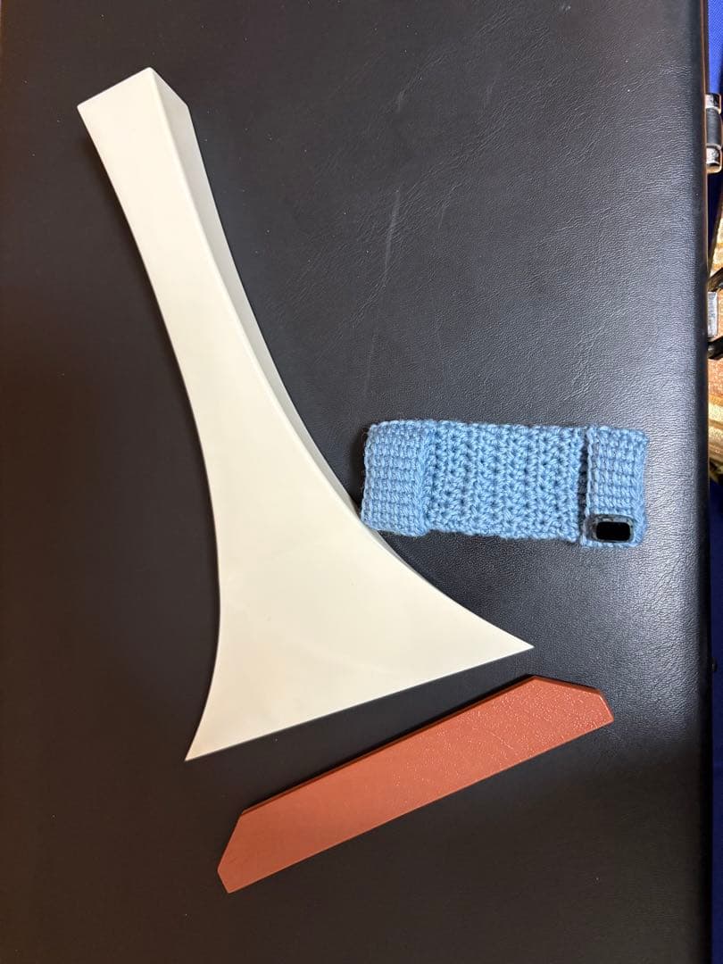 ”希少品”三味線セット　中棹（民謡、地唄、長唄兼用）ハードケース、撥、指すき付き