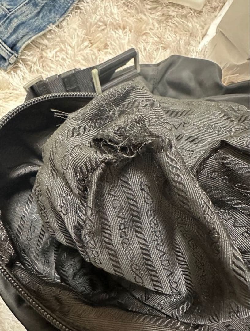 PRADA ショルダーバッグ