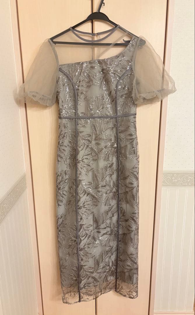 【LEJA】アシンメトリーシアーフラワーワンピースドレス