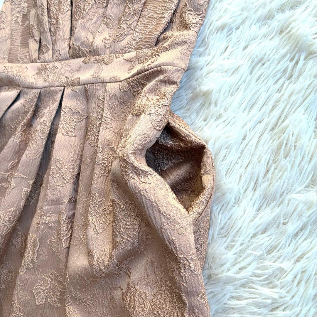 新品　AMAILオケージョンドレス お呼ばれ　ベージュ　ジャガードワンピース