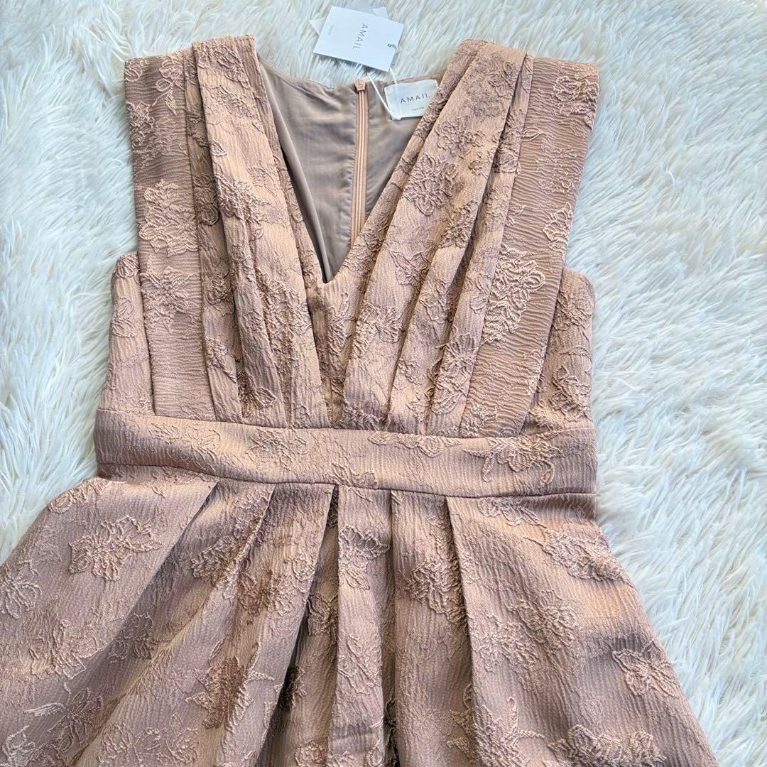 新品　AMAILオケージョンドレス お呼ばれ　ベージュ　ジャガードワンピース
