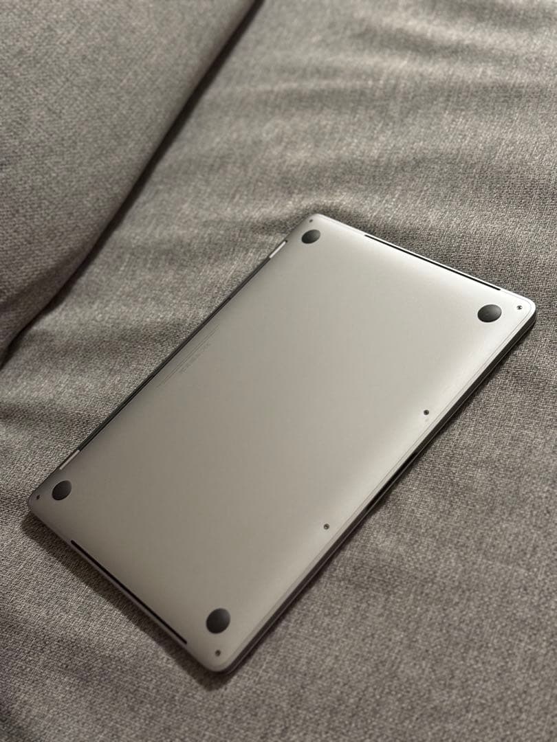 フ*界様 Apple MacBook Pro 2016シルバー 本体 ジャンク