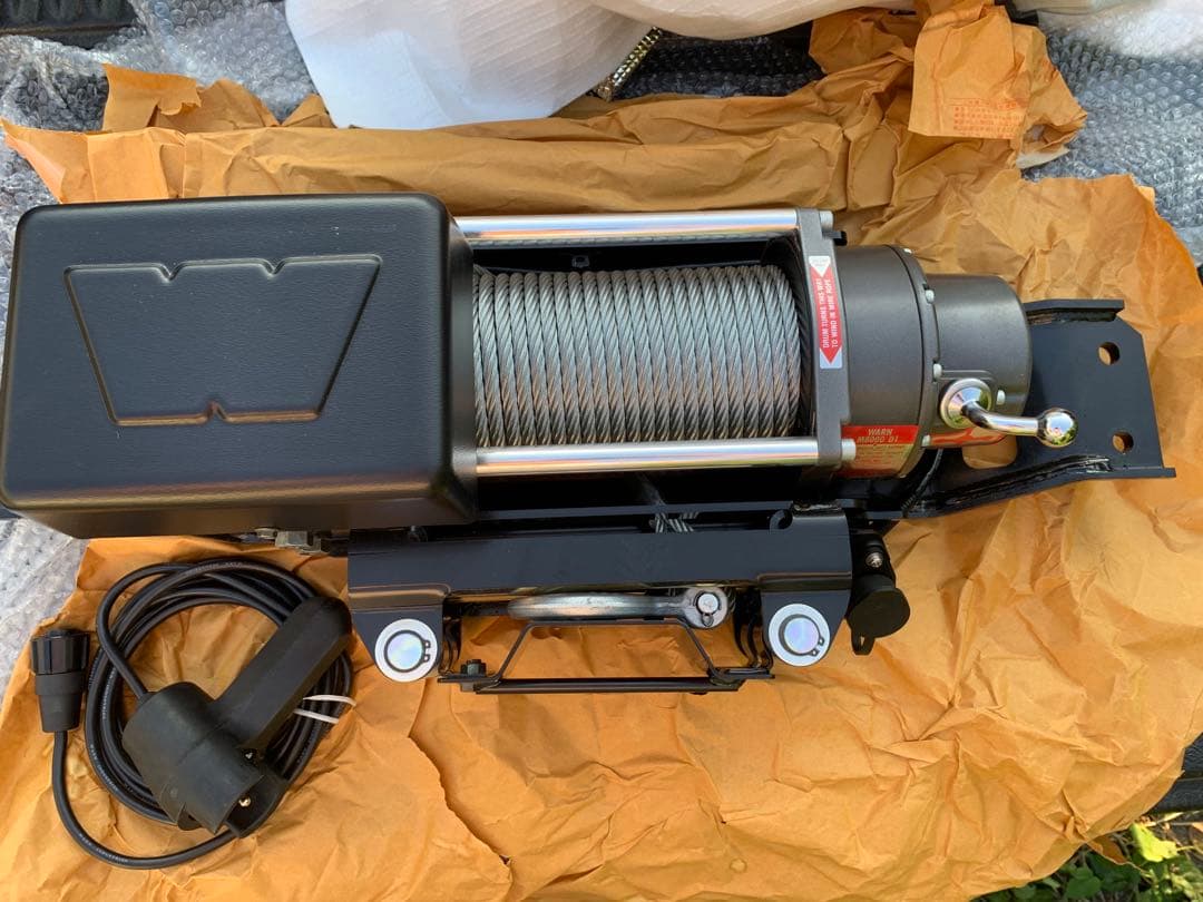 新品未使用WARN ウォーンM8000 ウィンチ 12V Y60マウント付き