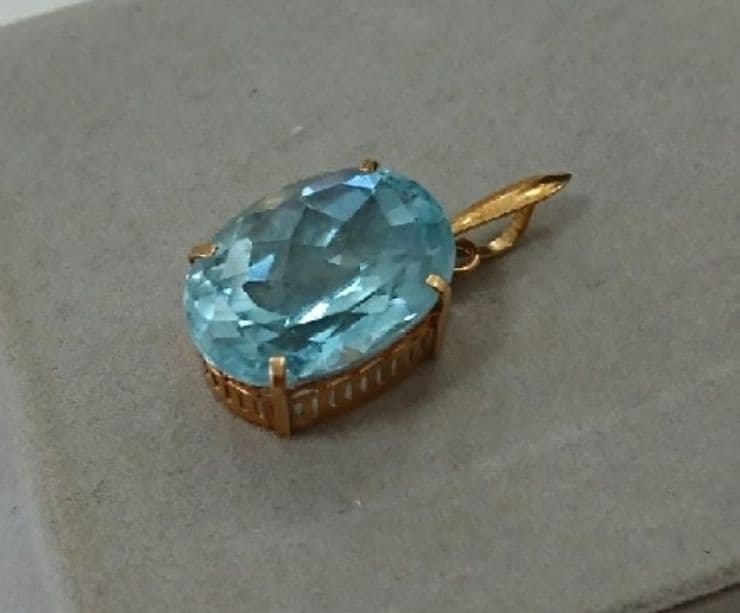 ブルートパーズ ペンダントトップ