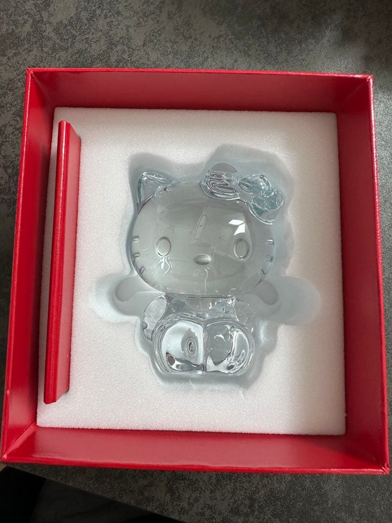 Baccarat ハローキティ　クリスタルフィギュア
