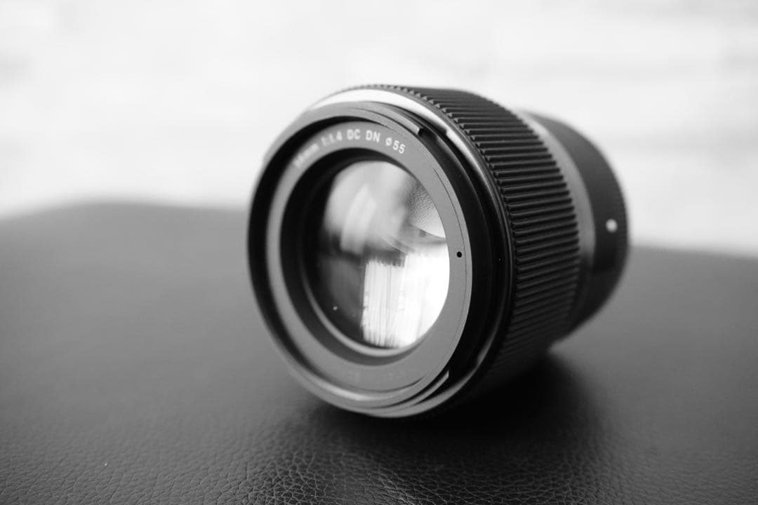 (美品)SIGMA 56mm F1.4 DC DN Eマウント 箱付
