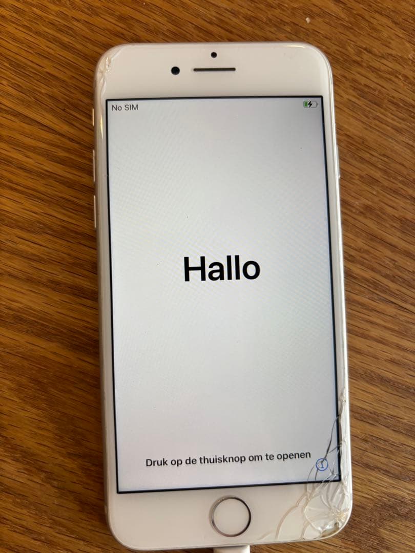 iPhone8 256GB 画面割れ有り