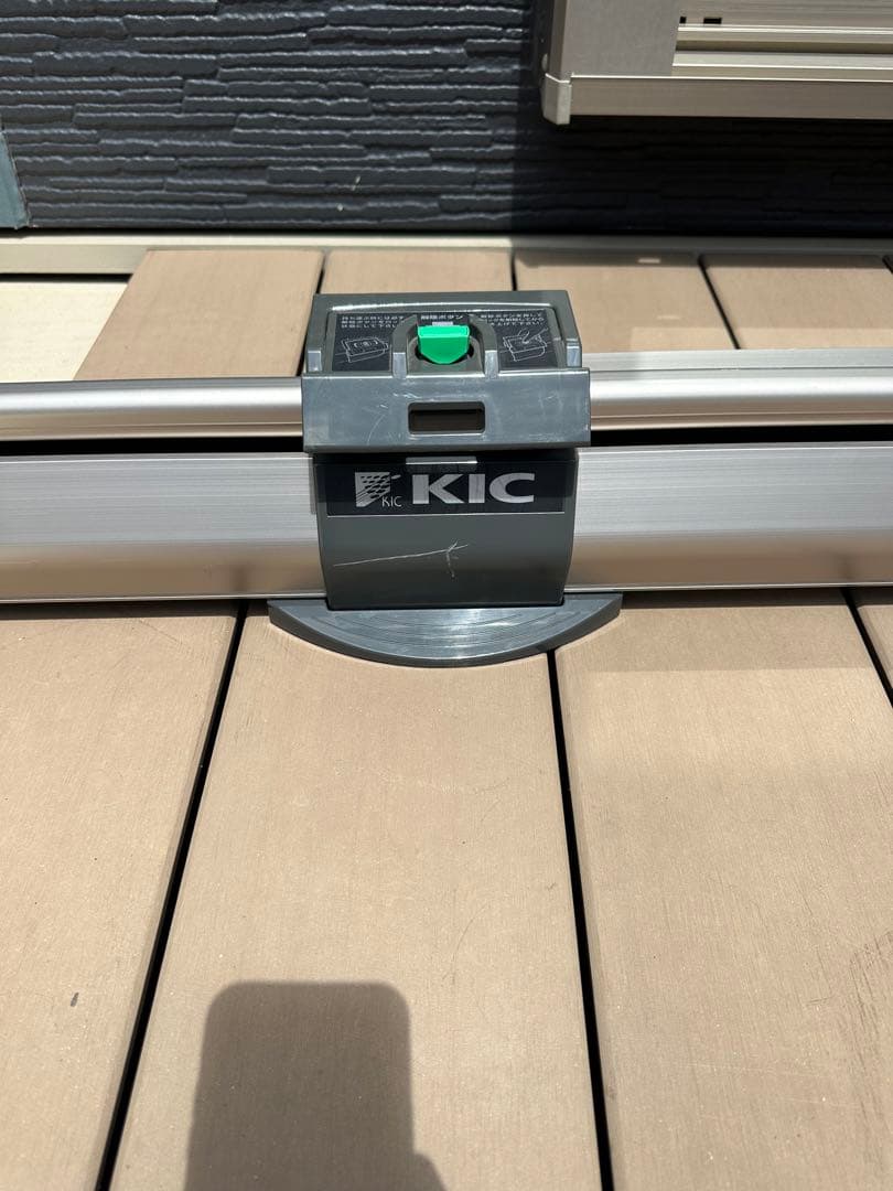 KPR-100 プロジェクタースクリーン