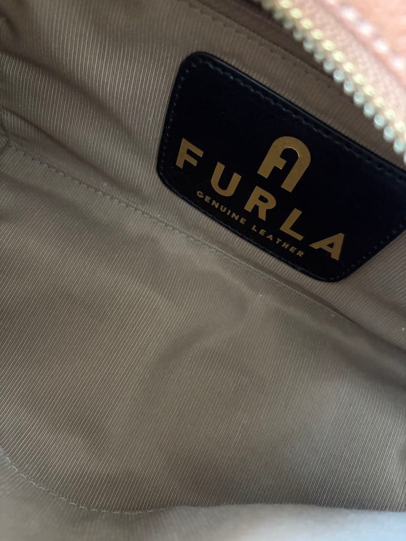 極美品★FURLA フルラ★AMICA クロスボディバッグ（ブラウン）