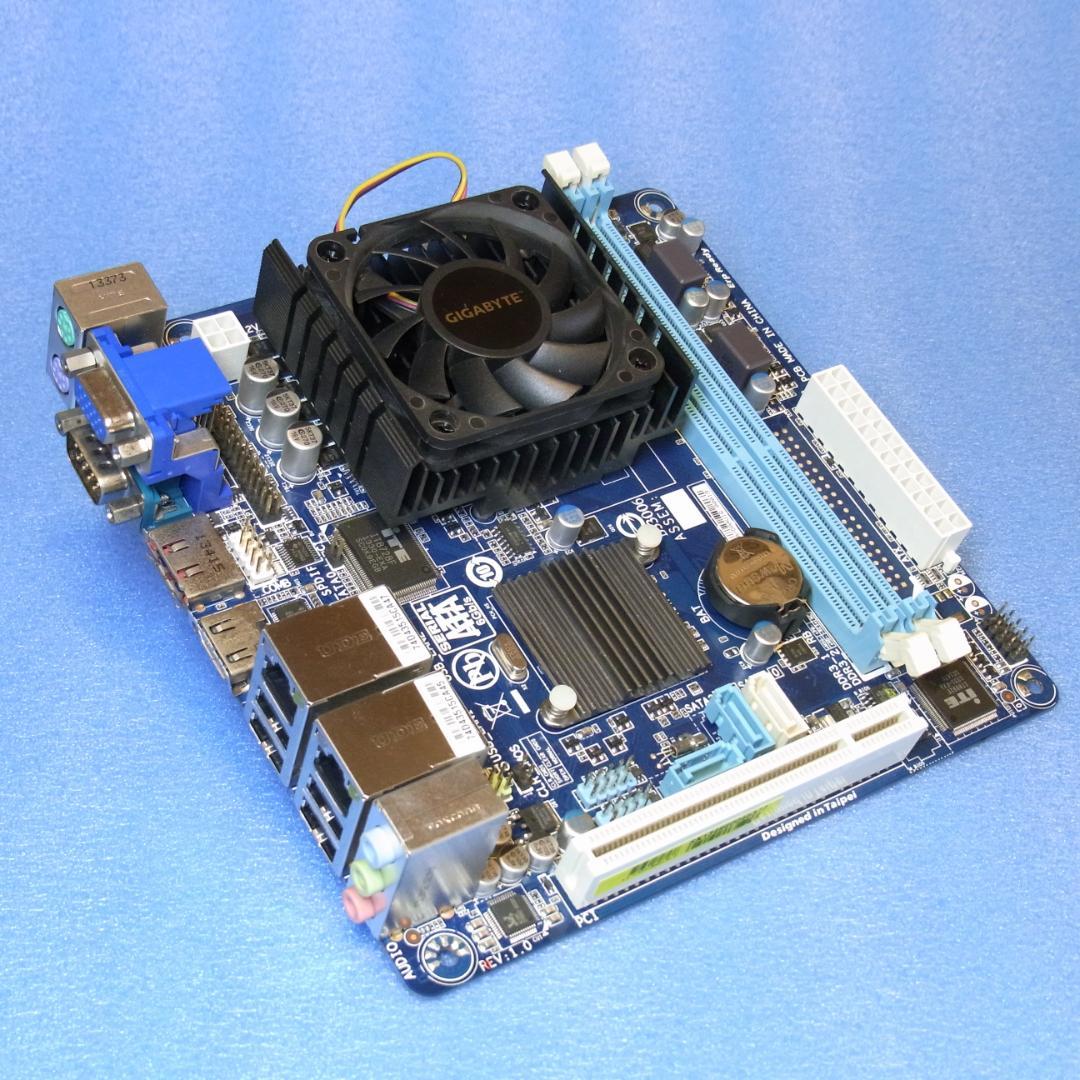 希少GIGABYTE GA-C1007UN-D Mini-ITXマザーボード