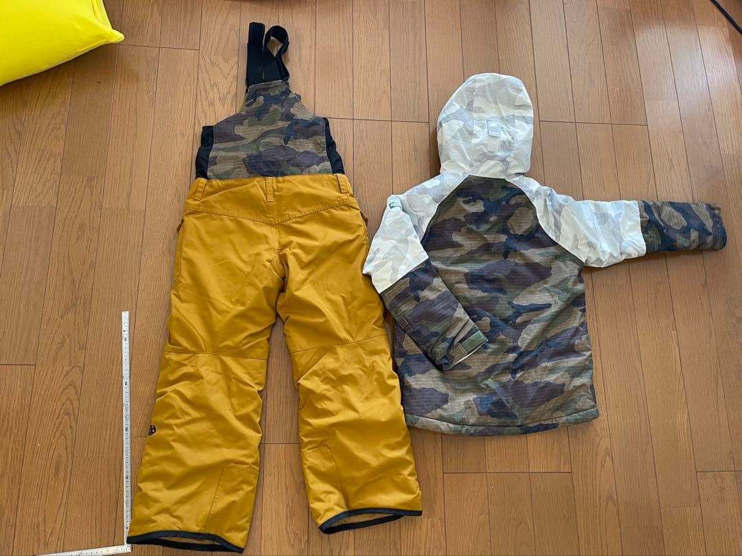 スキーウェア　小学生Mサイズ