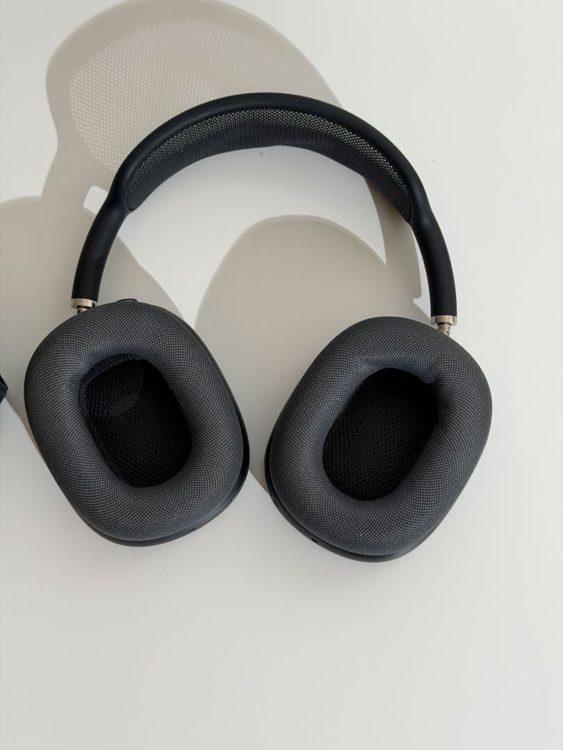 ヘッドホン Apple AirPods Max