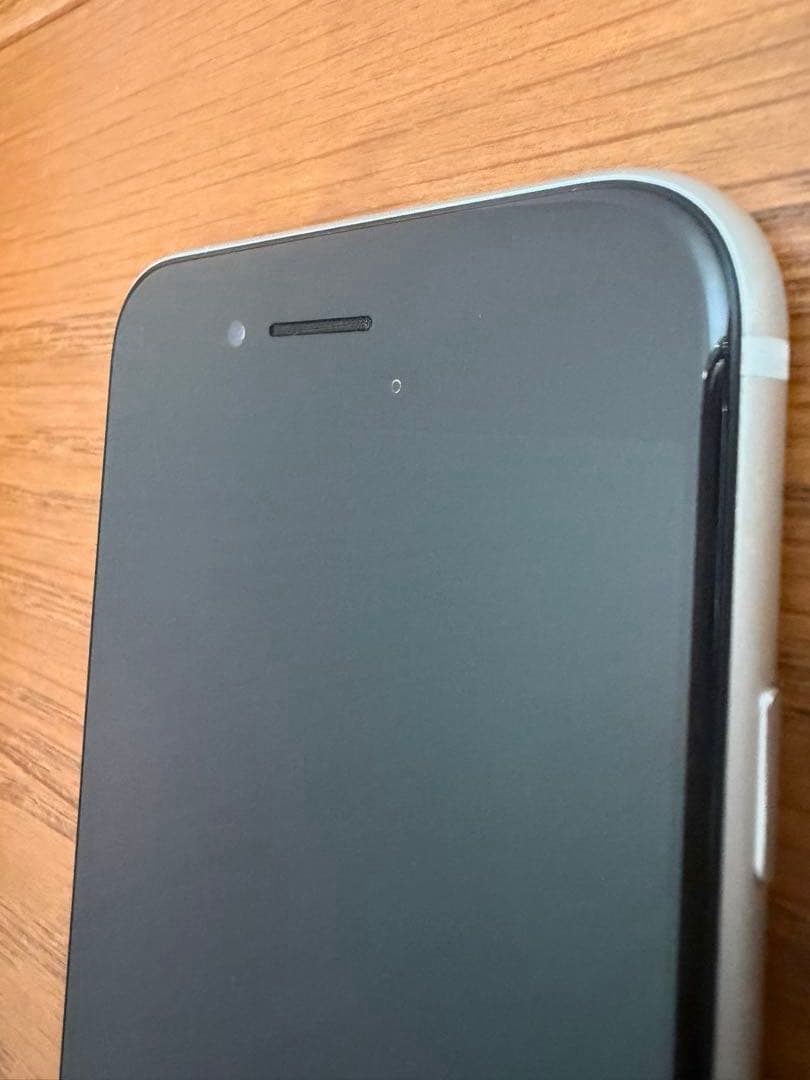 ★値下げ★iPhone SE　第2世代　Apple スマホ　本体　256GB