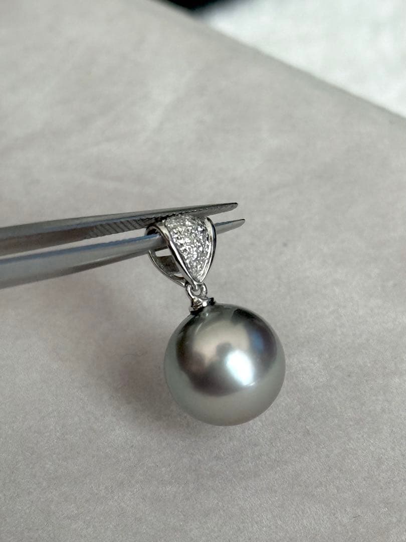 年末セールk14wg黒蝶真珠ダイヤペンダントトップ大粒オーロラオーシャンブルー