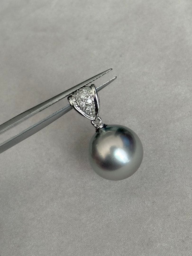 年末セールk14wg黒蝶真珠ダイヤペンダントトップ大粒オーロラオーシャンブルー