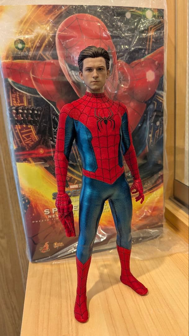 ホットトイズ スパイダーマン ニュー・レッド＆ブルースーツ MMS679