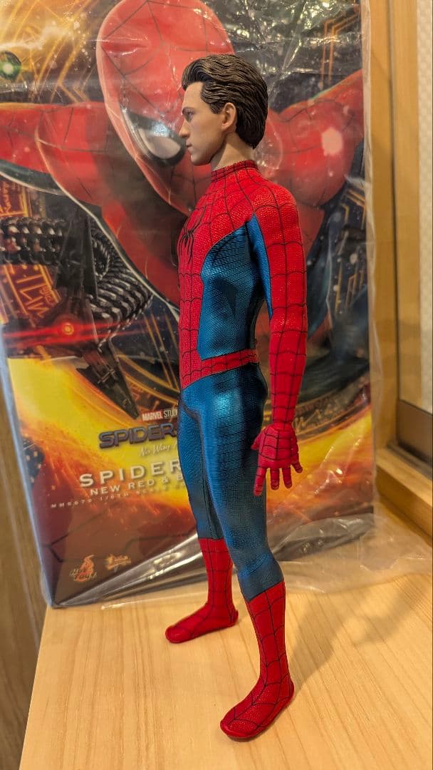 ホットトイズ スパイダーマン ニュー・レッド＆ブルースーツ MMS679