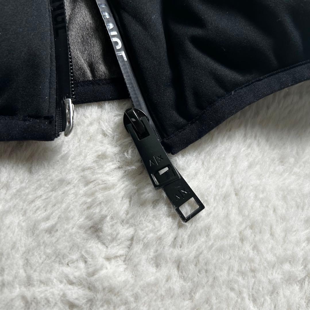 ARMANI EXCHANGE ダイヤモンド　キルティング　ダウンベスト