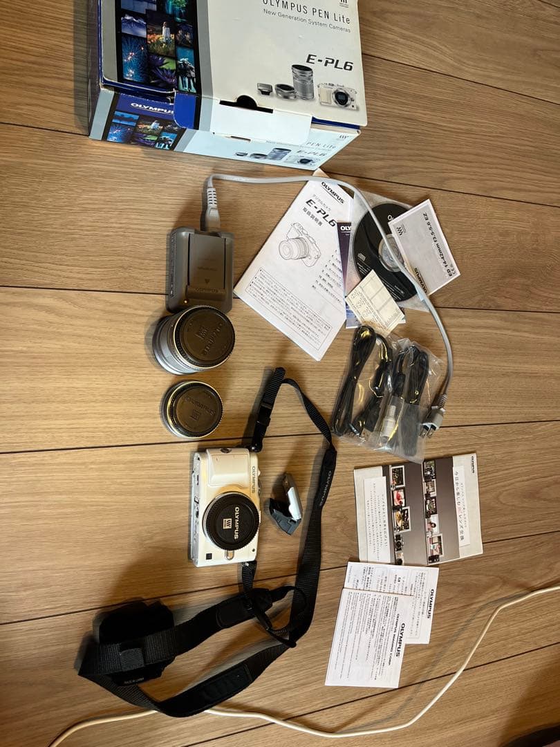OLYMPUS E-PL6 ホワイト 交換レンズ付き