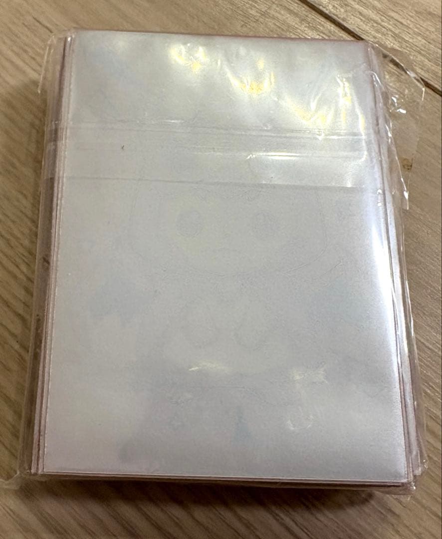 未開封　デッキシールド　メガリザードンY ポンチョを着たピカチュウ　62枚入