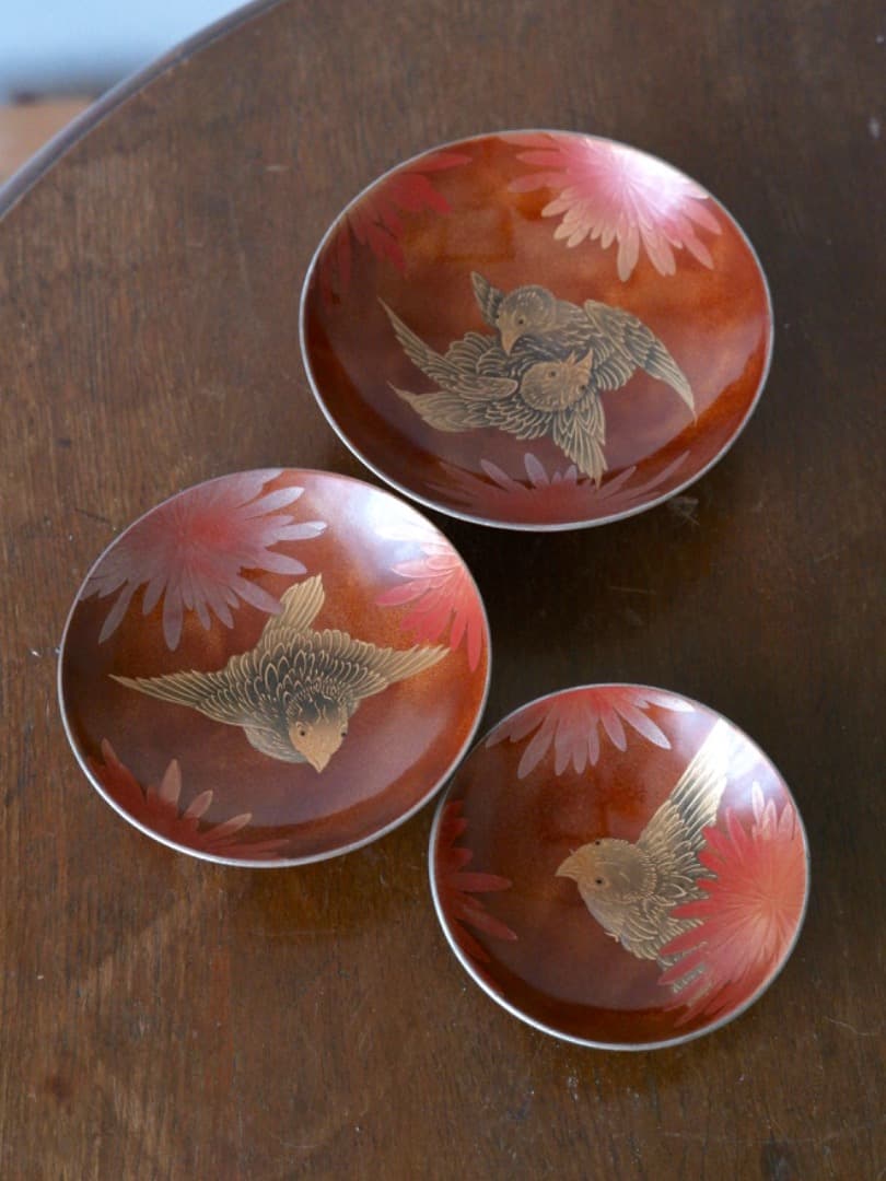 早川崇美　菊華雀蒔絵　三つ組盃　漆工芸　酒道具　美品　箱付　Q1631