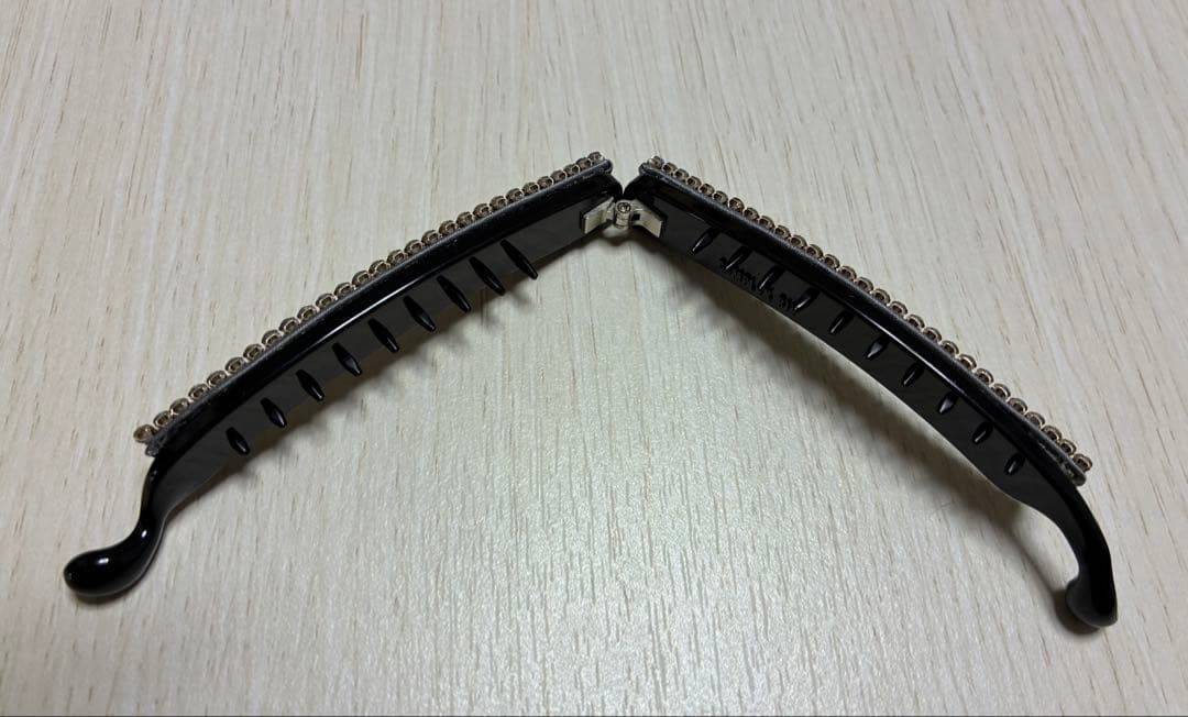 【Complex Biz コンプレックスビズ】スワロフスキーバナナクリップ