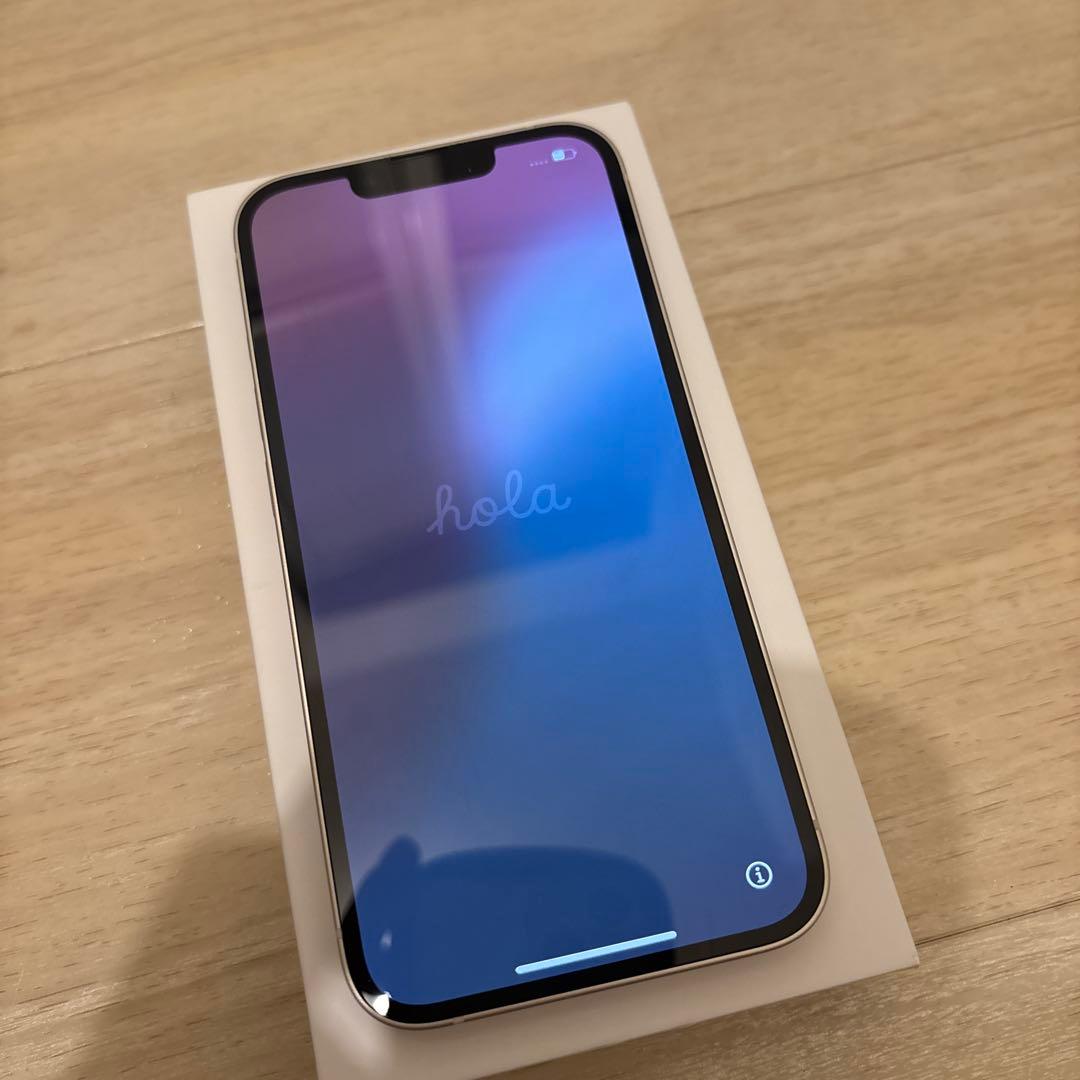 【美品】Apple iPhone 13 ホワイト 本体 白 iface