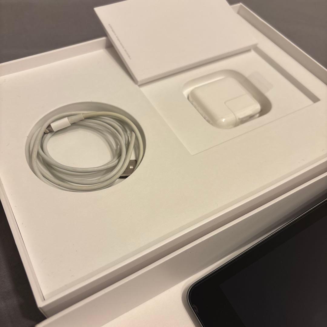 iPad本体 Apple iPad 32GB MW772J/A