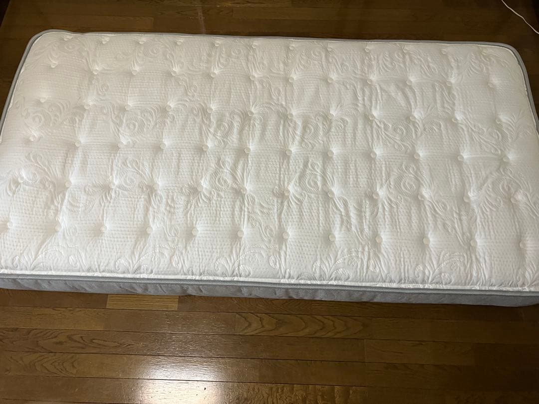 【使用期間1年半美品】シングルマットレス(Nスリープ コンフォートCF1-02)