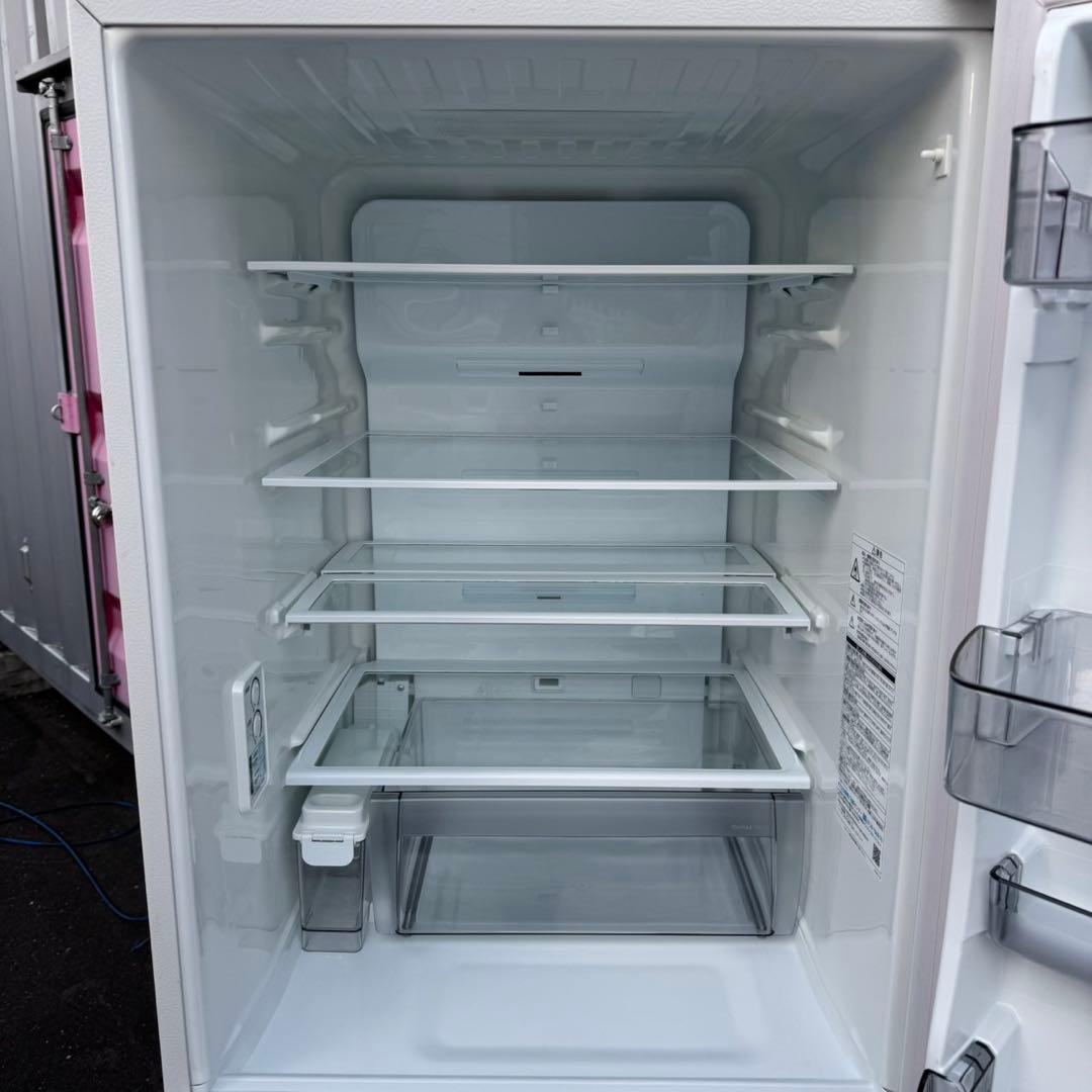 64⭐️2024年製★東芝　冷蔵庫　自動製氷　大型　5ドア　右開き　411L