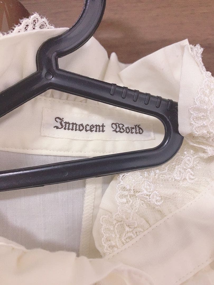 イノセントワールド　ブラウス