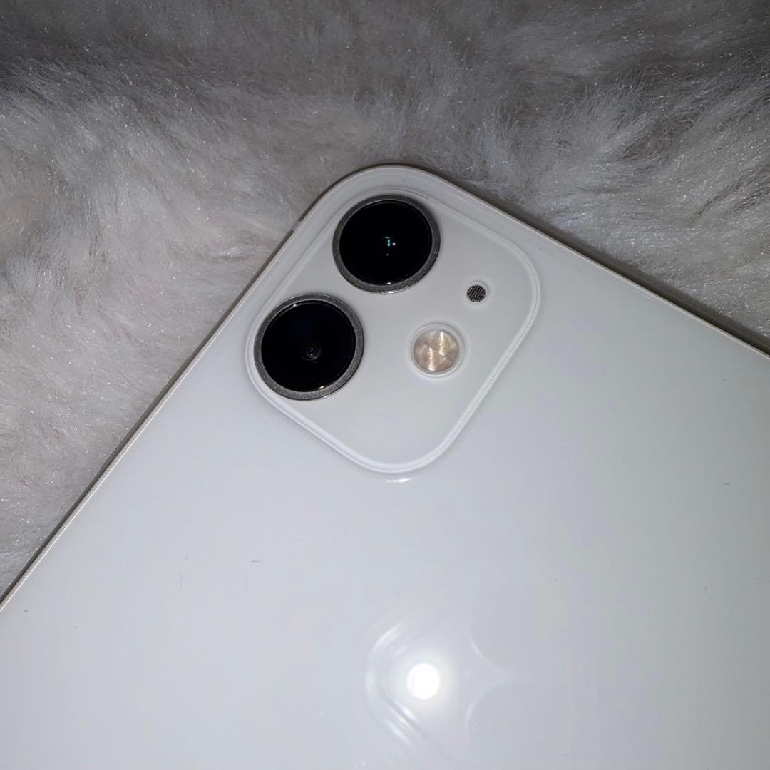 美品★Apple iPhone 11ホワイト白128G