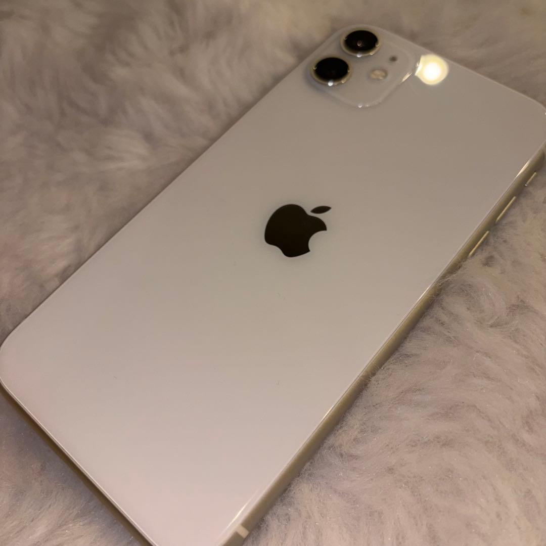 美品★Apple iPhone 11ホワイト白128G
