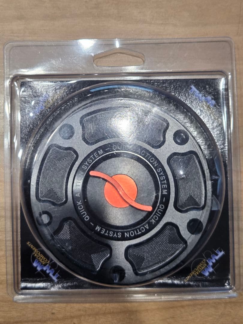 TWM タンクキャップ（アルミ）クイックタイプ DUCATI　パニガーレv4