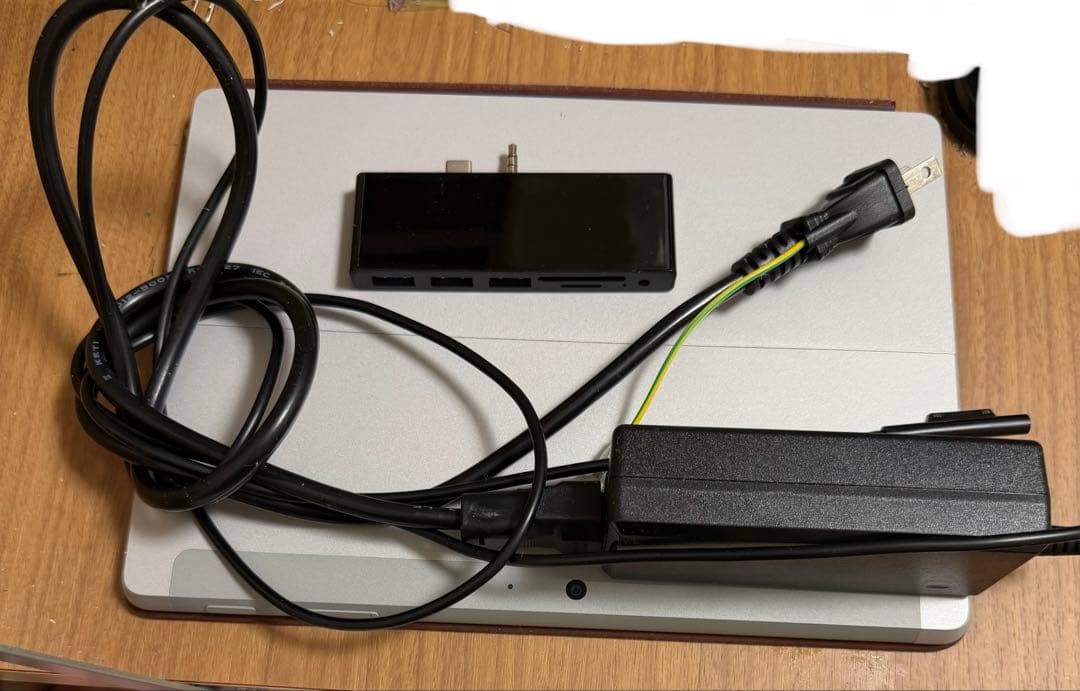 【美品】Surface Go 2＋タイプカバー＋USBハブ