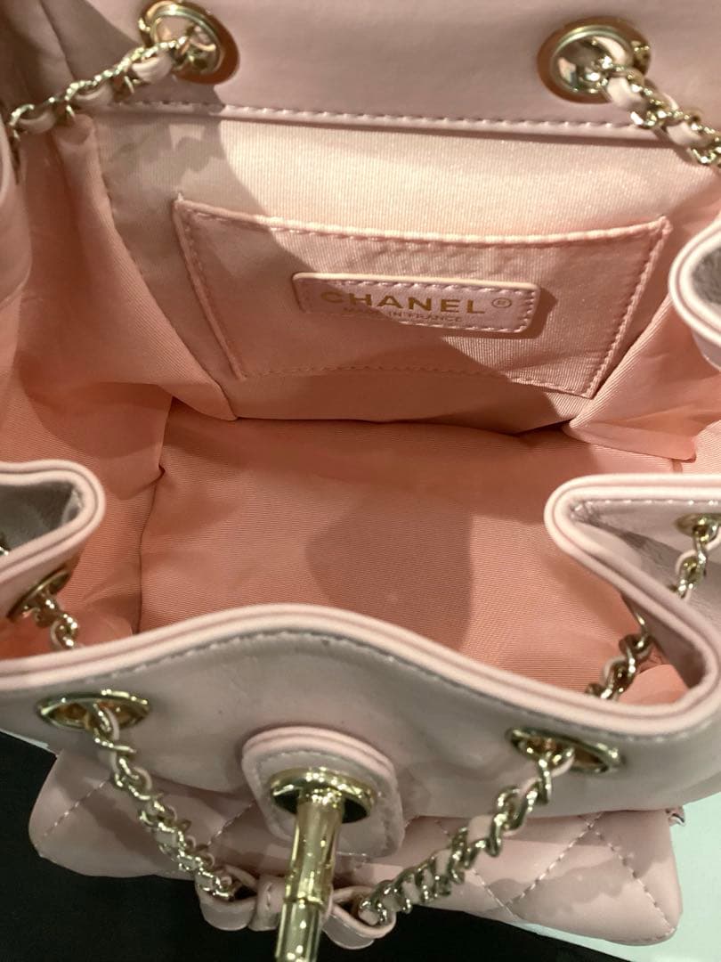 シャネル　チェーンミニバックパック　ピンク　ノベルティ