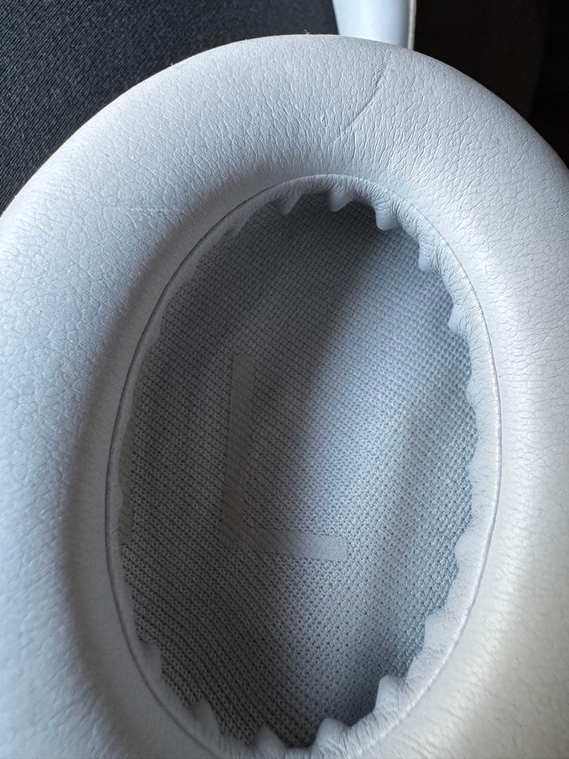 Bose ワイヤレスヘッドセット シルバー ケース付き