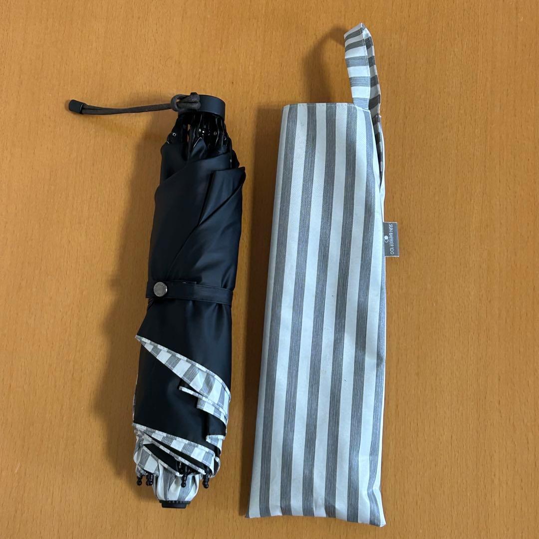 サンバリア100 折りたたみ日傘　2段折　コンパクト　ストライプ　グレー