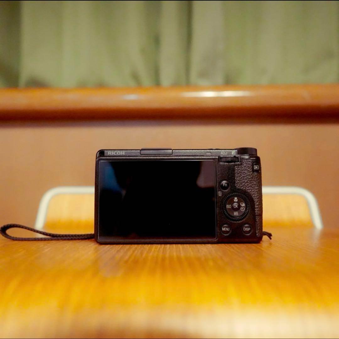 RICOH GR3x リコー　コンデジ 予備バッテリー2つ付